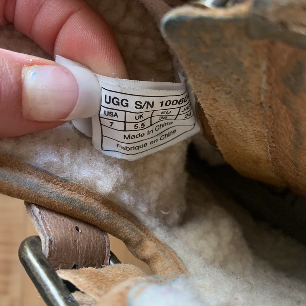 Woman’s Chestnut brown sheepskin lining UGG Boots Size 7 - Picture 8 of 9